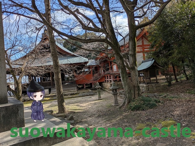 地御前神社・脇から見た社殿