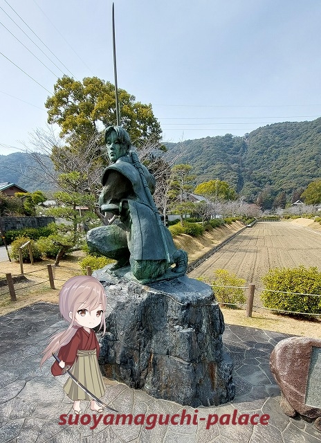 吉香公園・佐々木小次郎の像